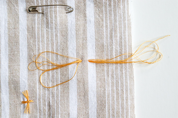 How to quilt with a tie